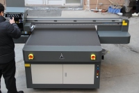 YDM UV1313 Impresora FlatBed Equipo de tienda de impresión digital