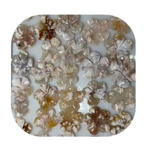 Ingrosso 50mm di alta qualità fiore naturale <span class=keywords><strong>agata</strong></span> di cristallo di rosa intaglio del fiore per la guarigione di Reiki - Product Image 1