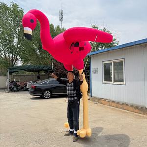 Costume géant de marionnette <span class=keywords><strong>flamant</strong></span> <span class=keywords><strong>rose</strong></span> gonflable de couleur arc-en-ciel pour performance - Product Image 4