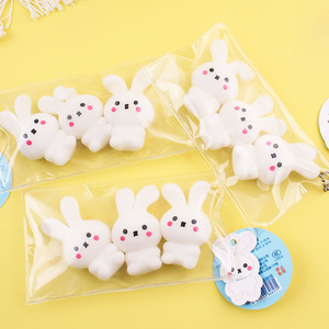 Figuras de Animales Pequeños de TPR, Diseño Creativo de Rana, Patito Amarillo, Osito y Conejito, Venta al Por Mayor - Product Image 5