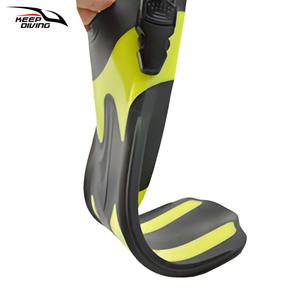Aletas Cortas Ajustables KEEP DIVING FN 601 para Buceo, Snorkel, Natación, Entrenamiento Profesional para Adultos, con Calcetines, Aletas de Pato, Equipo de Buceo - Product Image 3