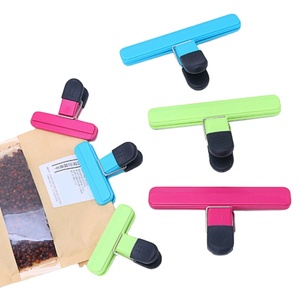 คลิปหนีบถุงอาหาร-คลิปพลาสติกสำหรับปิดผนึกถุงขนมขบเคี้ยว ขนมปัง บรรจุภัณฑ์อาหาร ใช้ซ้ำได้ สำหรับครัว ช่วยถนอมอาหาร มีหลายสี - Product Image 1