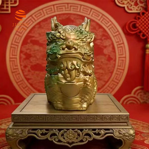 Chinese Traditional Pixiu Shaped Glass Liquor Bottle Gold Plated Craft Wine Bottle for Gift <strong>Spirits</strong> Packaging - Product Image 3