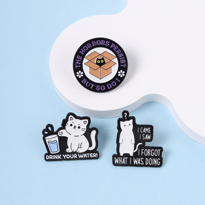 Les Horreurs Persistent, Mais Moi Aussi : Broche en émail chat 'J'ai vu, j'ai compris, j'ai <span class=keywords><strong>oublié</strong></span> ce que j'étais en train de faire' - Bijou de revers - Product Image 3