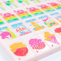 Ubin Akrilik Mahjong Amerika Warna Pink Ceria dengan Cetakan Neon Tropis Set Premium dengan Desain Flamingo dan Pohon Palem, Ubin Bertema Musim Panas
