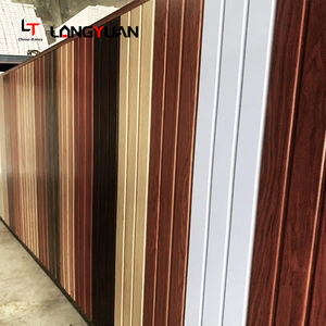 Plusieurs textures et couleurs en bois Panneau intérieur en <span class=keywords><strong>PVC</strong></span> pour <span class=keywords><strong>plafond</strong></span>/mur Panneau de <span class=keywords><strong>plafond</strong></span> en <span class=keywords><strong>PVC</strong></span> Carreaux de <span class=keywords><strong>plafond</strong></span> en <span class=keywords><strong>PVC</strong></span> pour la décoration - Product Image 1