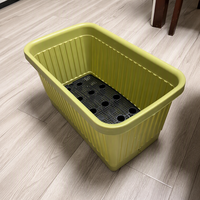 Jardinière rectangulaire surélevée en plastique PP blanc et vert avec panneau à grille moderne et trous de drainage pour la maison