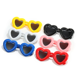 Lunettes de soleil en forme de cœur, protection UV, monture en PC, unisexes, mignonnes et tendance, pour hommes ou femmes - Product Image 6