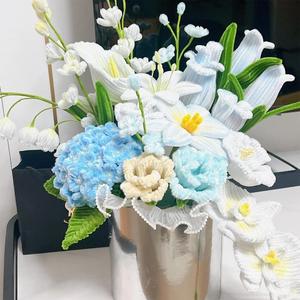 Hugging Bucket Flores Artificiales Mixtas <span class=keywords><strong>de</strong></span> Seda Hechas a Mano con Limpiapipas <span class=keywords><strong>de</strong></span> Flores <span class=keywords><strong>de</strong></span> Varilla Retorcida Estilo Moderno Día <span class=keywords><strong>de</strong></span> la Madre Navidad - Product Image 4