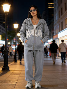 <span class=keywords><strong>Ensemble</strong></span> 2 pièces décontracté et sportif pour <span class=keywords><strong>femme</strong></span>, personnalisé ODM, streetwear tendance, imprimé, grande taille, sweat-shirt et <span class=keywords><strong>pantalon</strong></span> <span class=keywords><strong>de</strong></span> survêtement anti-boulochage 100 % coton - Product Image 4