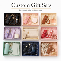 Étui à rouge à lèvres en cuir PU de qualité supérieure avec logo personnalisé, porte-clés, mini porte-gloss à lèvres avec breloque en forme de cœur