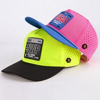 Gorras de Béisbol Personalizadas al por Mayor con 5 Paneles de PVC, Logotipo de Parche, Cuerda Deportiva, Gorra de Golf con Orificios Cortados con Láser, Gorra de Poliéster