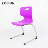 Chaises d'écolier individuelles en plastique à cadre chromé, style européen, design simple, pour l'éducation et l'école, en vente