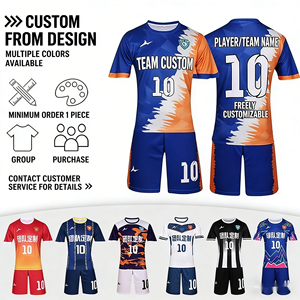Hochwertige Herren-Fußballuniformen Maßgefertigte Wärmeübertragungs-Sommer-Kurzarm-Fußballtrikots Fußball-Sets für Teamkleidung - Product Image 2