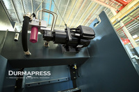 Presse plieuse CNC fiable 80T 1600mm DA69S 6+1 axes avec protection laser DSP pour le pliage de tôles de précision