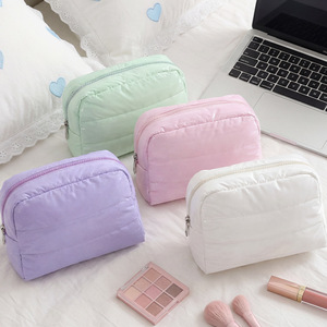 Sac de rangement matelassé <span class=keywords><strong>imperméable</strong></span> pour cosmétiques, portable, brodé, multifonctionnel, avec fermeture éclair - Product Image 1