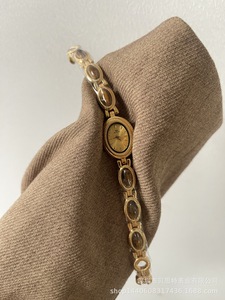 <b>Women's</b> Light Luxury Elegant Quartz Watch Simple Rhinestone <b>Bracelet</b> New Four-Leaf Flowers Disc Fashion Chain Link <b>Bracelets</b> - Product Image 5
