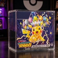Boîtier de protection pour TCG Elite Trainer Box, en Perspex ultra-épais 5mm, avec couvercle magnétique, personnalisable, montage facile, design contemporain, fabrication industrielle
