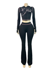 ชุดแฟชั่นผู้หญิงสุดฮิต ลายพิมพ์ เสื้อครอปมีฮู้ดและกางเกงขายาว ชุดเซ็ต 2 ชิ้น สไตล์ลำลอง เสื้อผ้าผู้หญิง - Product Image 4