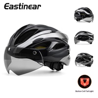 Casque de vélo avec visière magnétique, feu arrière rechargeable par USB, 18 aérations, coque en PC, réglage ajustable pour hommes et femmes adultes