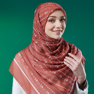 Vente en gros d'hijab en voile imprimé carré japonais de qualité supérieure écharpe pour femme musulmane respirante écharpes traditionnelles châles bawals de Malaisie - Product Image 3