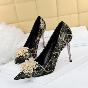 Big Size Pearl Scarpe Donna Tacco Alto Luxury White Wedding Heels for Bride <b>Shoes</b> - Product Image 3