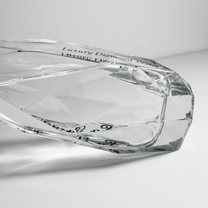 Bouteille en verre haut de gamme pour <span class=keywords><strong>la</strong></span> vodka, <span class=keywords><strong>la</strong></span> tequila, le rhum, le gin, le whisky, le brandy, avec gravure personnalisée, <span class=keywords><strong>eau</strong></span> <span class=keywords><strong>pure</strong></span> pour <span class=keywords><strong>la</strong></span> distribution de boissons - Product Image 4