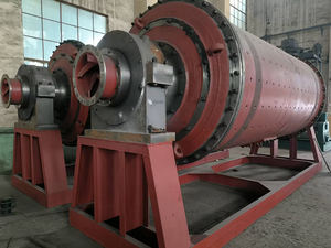 Broyeur à billes de précision pour minerais non ferreux à petite échelle, pour l'essai d'échantillons de matières premières industrielles, le broyage fin et la détection - Product Image 1