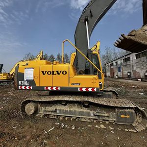 รถขุดตีนตะขาบ Volvo EC210 มือสอง ขนาด 21 ตัน ปี 2021 พร้อมเกียร์ PLC ปั๊ม และเครื่องยนต์  สภาพดี ผ่านการทดสอบแล้ว ขาย - Product Image 2
