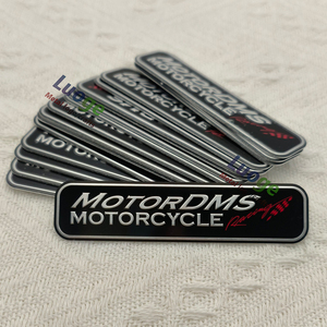 Tùy Chỉnh Kim Loại Logo Chải Nhôm Nhãn Với Mạnh Mẽ Dính Dập <span class=keywords><strong>Sticker</strong></span> Chải Nhôm Tấm Kim Loại Biểu Tượng Nhãn - Product Image 6