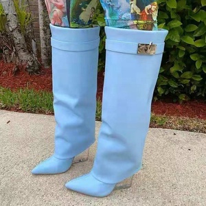 Encuentre el mejor fabricante de botas plasticas transparentes para dama y botas  plasticas transparentes para dama para el mercado de hablantes de spanish  en alibaba.com