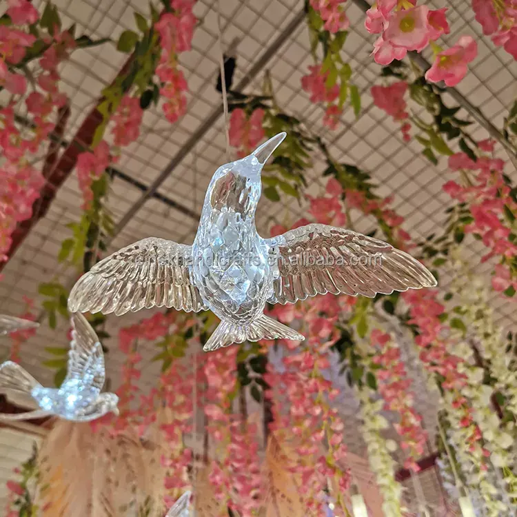 Accessoires de décoration de scène de mariage Offre Spéciale, lustres d'oiseaux en acrylique à 10 bras à vendre