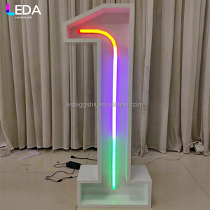 LEDA - Letras Luminosas RGB Personalizadas para Eventos y Fiestas, Letras de Metal Blancas con Luces de Neón para Bodas - Product Image 1
