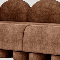 Canapé sectionnel trois places à dossier arqué de style médiéval, directement de l'usine, durable, écologique, à couches plates, pour salon résidentiel