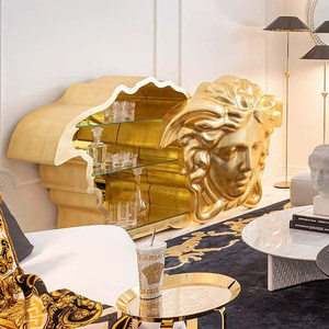 איטלקי אור יוקרה סִגְנוֹן מדוזה ארון יין דלת הזזה 3 מדפים עץ מלא זכוכית מחוסמת אחסון מלון להתאמה אישית - Product Image 2