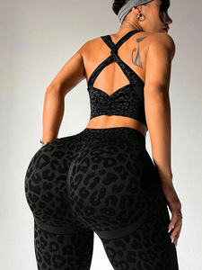 Conjunto Deportivo Seamless con Estampado de Leopardo para <span class=keywords><strong>Mujer</strong></span>, Leggings de Cintura Alta con Efecto Push-Up, Sujetador Deportivo con Espalda Cruzada, Ropa Deportiva, Conjunto de Yoga - Product Image 6