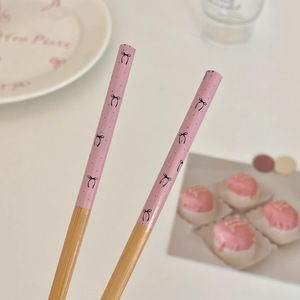 Palillos de bambú, 10 Uds., diseño de lazo rosa con patrón de dibujos animados para uso diario, utensilios de mesa para el hogar - Product Image 4
