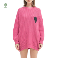 Vente en gros de robe d'école tricotée personnalisée à col rond et à épaules dénudées avec broderie en forme de cœur robe pull en coton acrylique pour femmes
