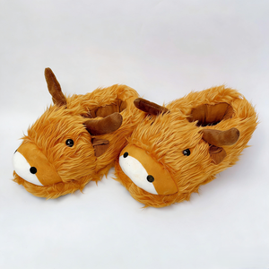 Chaussons bottes d'intérieur antidérapants en peluche douce et moelleuse motif vache des Highlands pour femme et <span class=keywords><strong>homme</strong></span>, collection hiver - Product Image 1