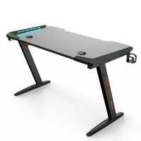 Bureau de jeu en bois personnalisé avec éclairage RGB, crochets pour casque, porte-gobelet, surface en mélamine, garantie de 3 ans, design moderne noir, personnalisable