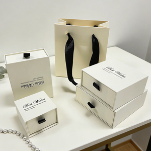 Scatola di Cartone Riciclabile su Misura per Set di Gioielli, Confezione Regalo Pieghevole di Lusso per Gioielli, Occhiali, Orologi e Accessori - Product Image 4