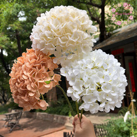 Nouvelles fleurs artificielles en gros, hydrangeas de haute qualité, grandes têtes en soie, hydrangeas verts, blancs et roses pour la décoration de mariage