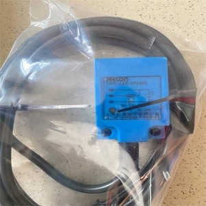 สวิตช์ตรวจจับระยะใกล้ Julong รุ่น LKB-0724NA 24V IP65 เซ็นเซอร์เหนี่ยวนำอุตสาหกรรมแบบโลหะ - Product Image 3