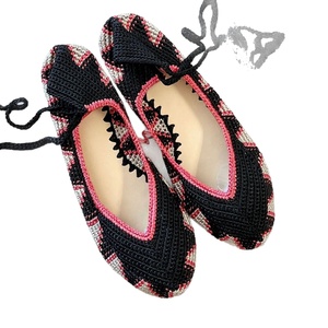 Feiwei, zapatos de tacón de princesa Europea americana, suela blanda, zapatos planos tejidos de gran tamaño para mujer, zapatos náuticos con punta cuadrada y Punta de huevo - Product Image 1