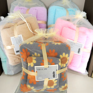 <span class=keywords><strong>Set</strong></span> di 2 Asciugamani da Bagno in Microfibra Coral Velvet Spessi Telo <span class=keywords><strong>Mare</strong></span> con Logo Personalizzabile per Casa Spa Ingrosso Idea Regalo per la Mamma - Product Image 4