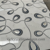 Mosaïque en quartzite bleu azur mélangé à du marbre blanc cristallin pour les murs de salle de bain en quartzite bleu, crédence de cuisine en marbre bleu
