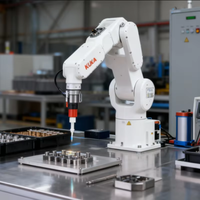 Robot compact ONA KUKA KR 7 R900-3, moteur et boîte de vitesses 7 kg, armoire électronique automobile C5, 6 axes, IP67, entraînement électrique pour palettisation
