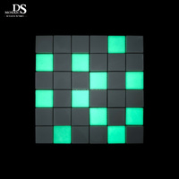 Moderne Blaue Quadratische Fluoreszierende Mosaik-Glasfliesen 4mm Dick Leuchtende Schwimmbad-Bodenfliesen Parkett für Hotels