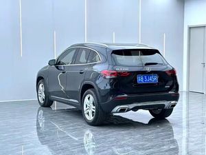Mercedes GLA200 2023, Volante a la Izquierda, SUV Pequeño, Emisión Euro VI, 5 Plazas, Vehículo Usado Chino al por Mayor para África, Ghana, Argelia - Product Image 3