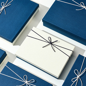 Boîtes cadeaux en papier de luxe en carton rigide en gros avec couvercle pour <span class=keywords><strong>sous</strong></span>-vêtements thermiques, vêtements de maison, boîte cadeau de Noël - Product Image 6
